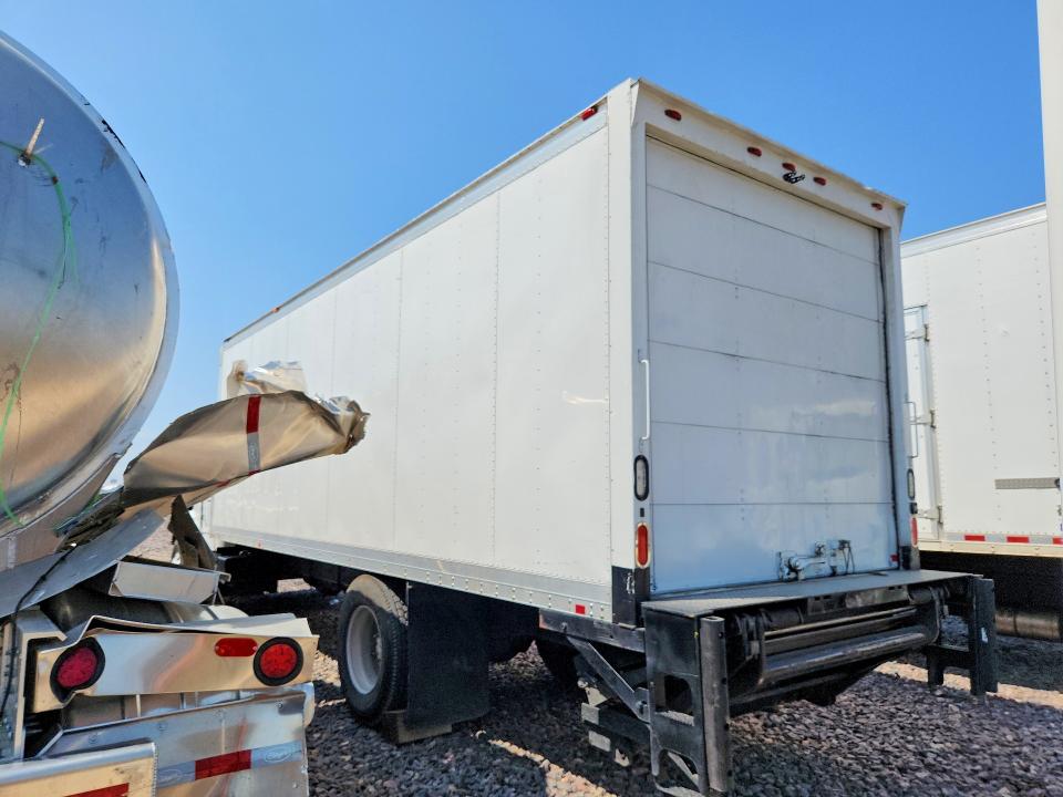 67881206 :رقم المزاد ، 3ALACWDT4FDGU9083 vin ، 2015 Freightliner M2 مزاد بيع