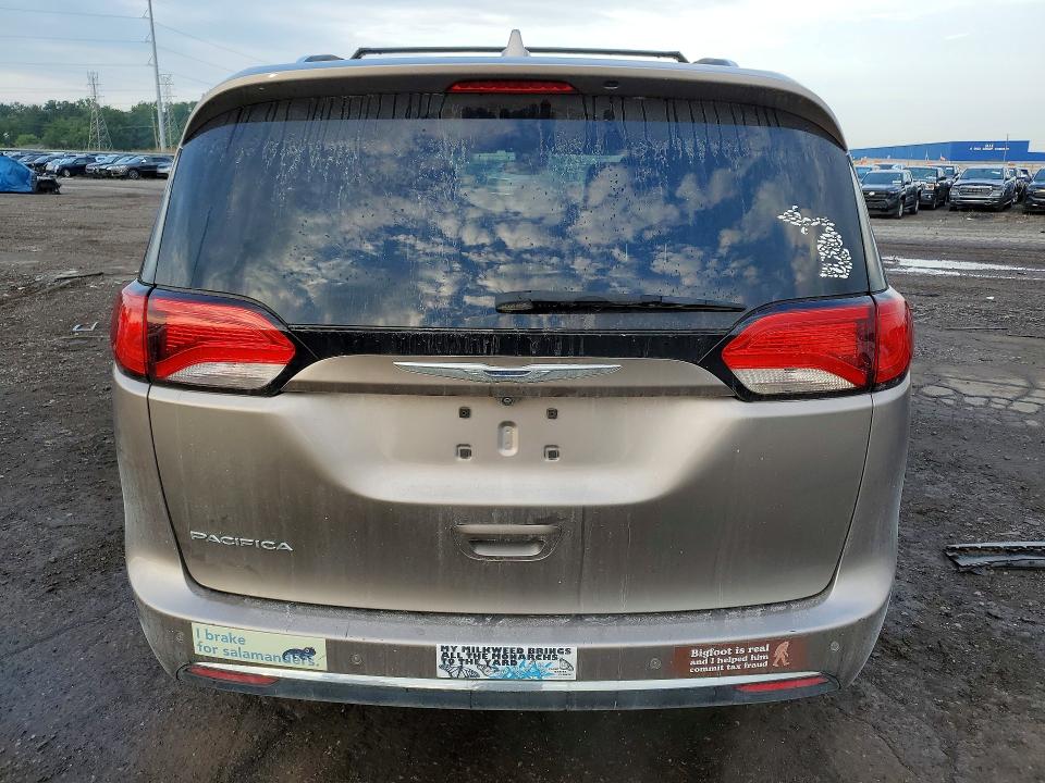 68050066 :رقم المزاد ، 2C4RC1EG4HR684143 vin ، 2017 Chrysler Pacifica مزاد بيع