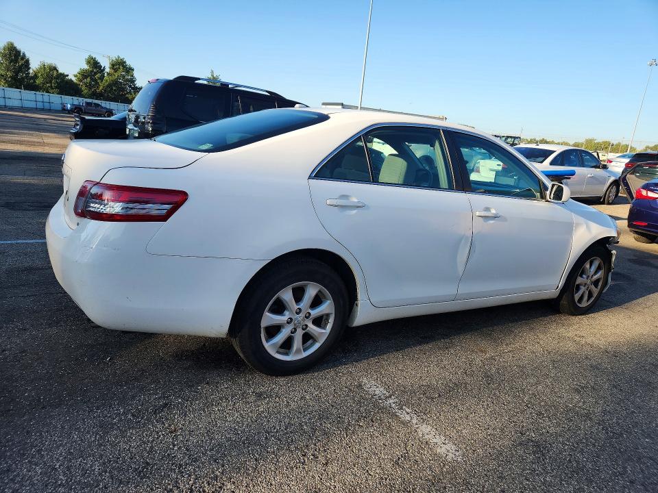 68384716 :رقم المزاد ، 4T4BF3EK0AR087221 vin ، 2010 Toyota Camry مزاد بيع