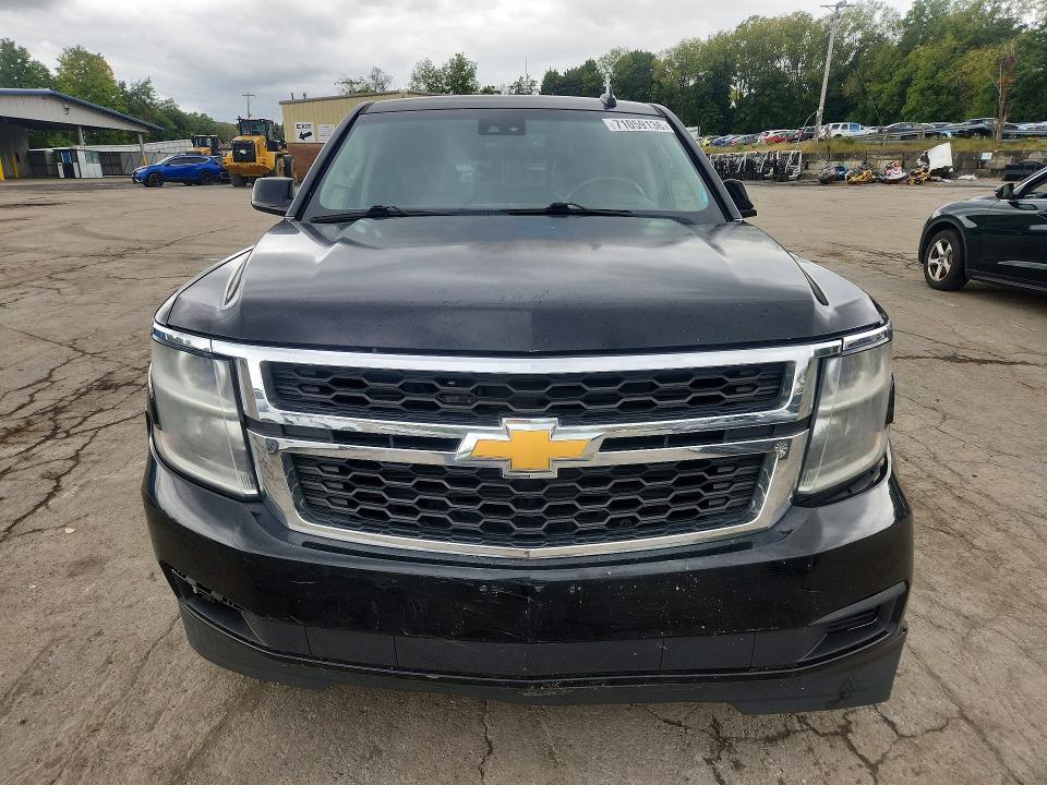 Продаж на аукціоні авто 2018 Chevrolet Suburban, vin: 1GNSCHKCXJR376120, номер лоту: 71059136