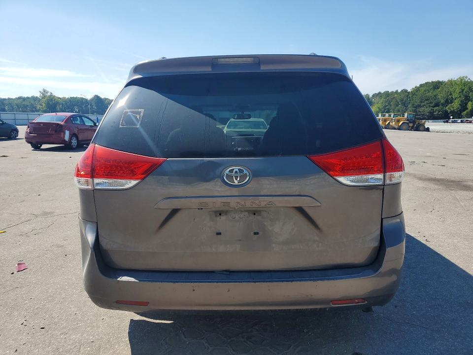 67783296 :رقم المزاد ، 5TDKK3DC4ES436301 vin ، 2014 Toyota Sienna مزاد بيع