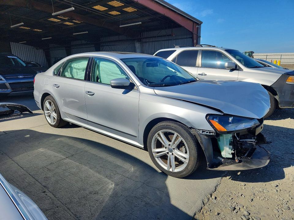 Продаж на аукціоні авто 2015 Volkswagen Passat, vin: 1VWBT7A38FC015528, номер лоту: 68684056