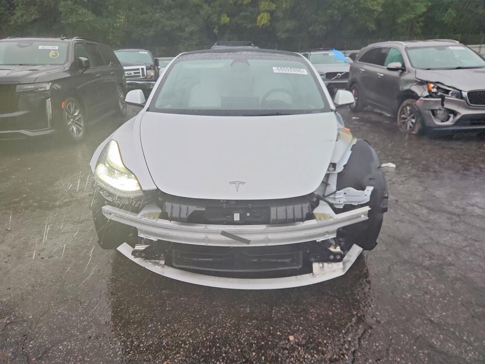 68092806 :رقم المزاد ، 5YJ3E1EB2NF167029 vin ، 2022 Tesla Model 3 مزاد بيع