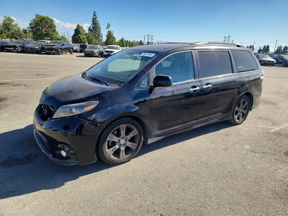 2015 Toyota Sienna მანქანა იყიდება აუქციონზე, vin: 5TDXK3DC4FS657999, აუქციონის ნომერი: 70821886