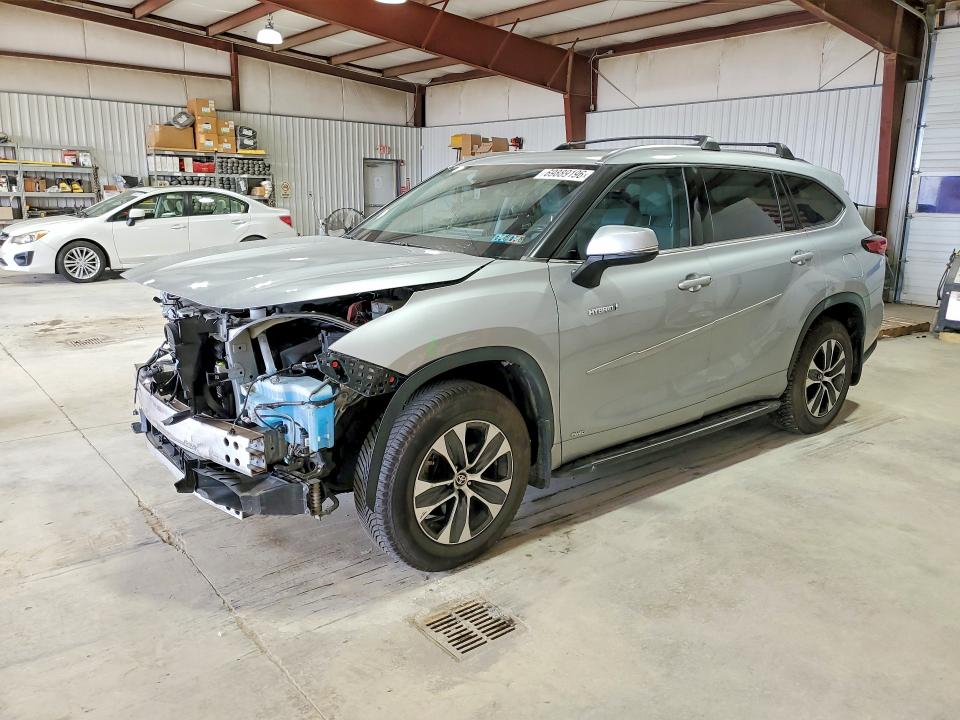 Продажа на аукционе авто 2020 Toyota Highlander, vin: 5TDHBRCH5LS503124, номер лота: 69889196