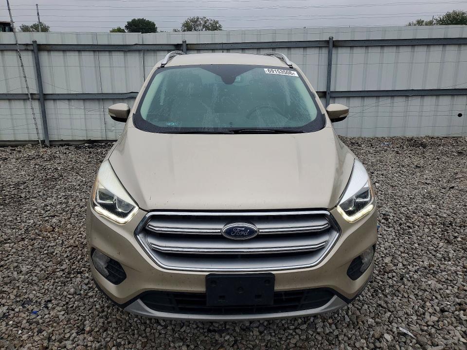 Продажа на аукционе авто 2017 Ford Escape, vin: 1FMCU0J95HUE76646, номер лота: 69153506