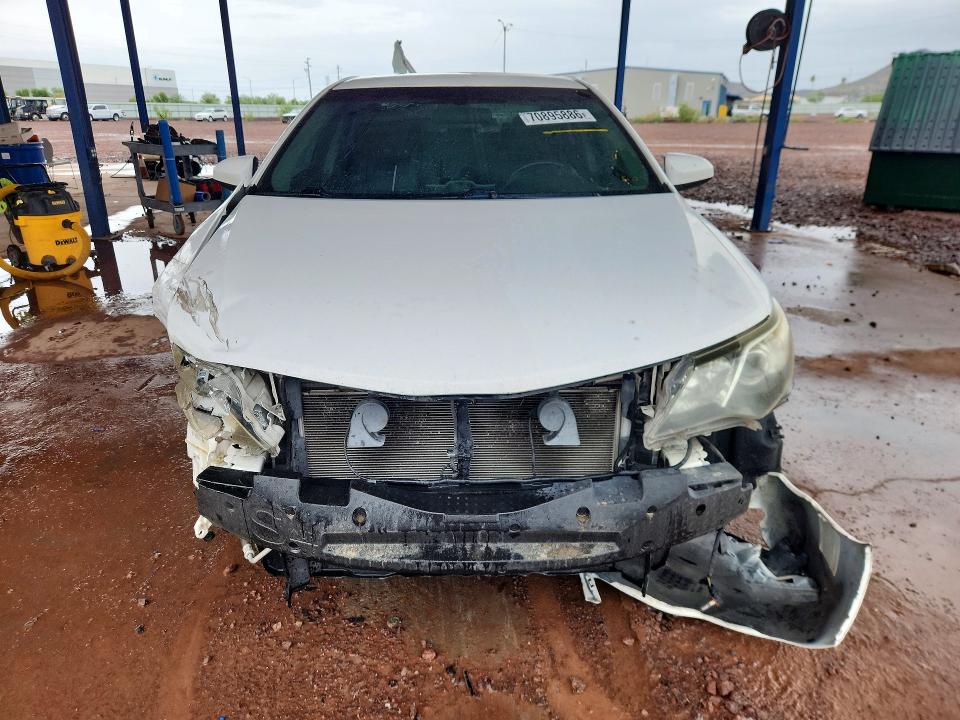 70895886 :رقم المزاد ، 4T1BF1FK5CU560398 vin ، 2012 Toyota Camry مزاد بيع
