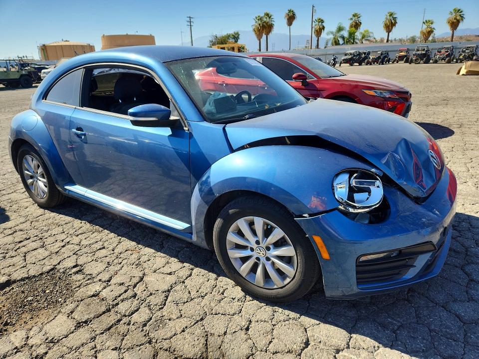 Продажа на аукционе авто 2019 Volkswagen Beetle, vin: 3VWFD7AT8KM713340, номер лота: 67732936