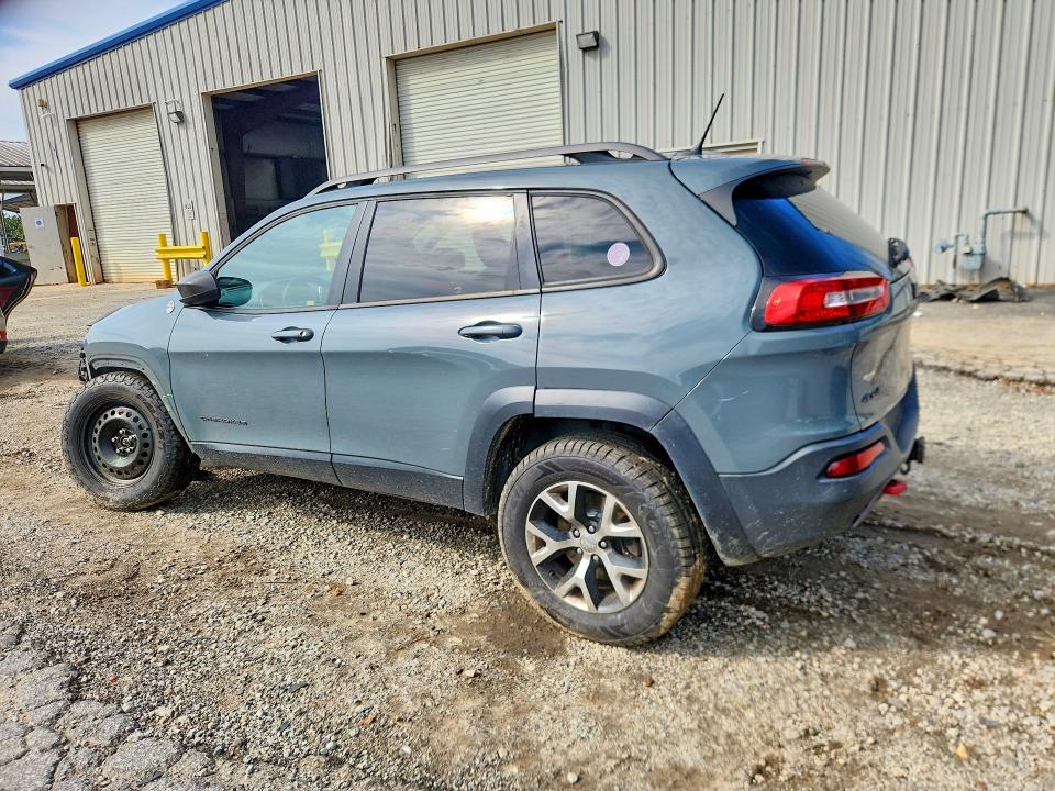 69587156 :رقم المزاد ، 1C4PJMBS6EW240093 vin ، 2014 Jeep Cherokee مزاد بيع