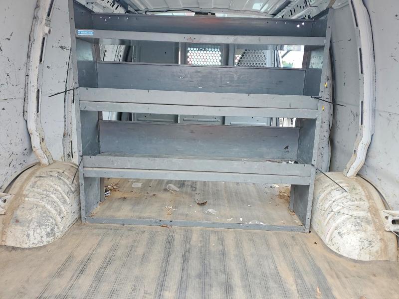 69731916 :رقم المزاد ، 1GCWGFCF8F1233572 vin ، 2015 Chevrolet Express G2500 مزاد بيع