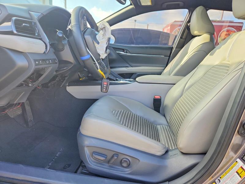 2019 Toyota Camry Hybrid მანქანა იყიდება აუქციონზე, vin: 4T1B21HK0KU517448, აუქციონის ნომერი: 70824156