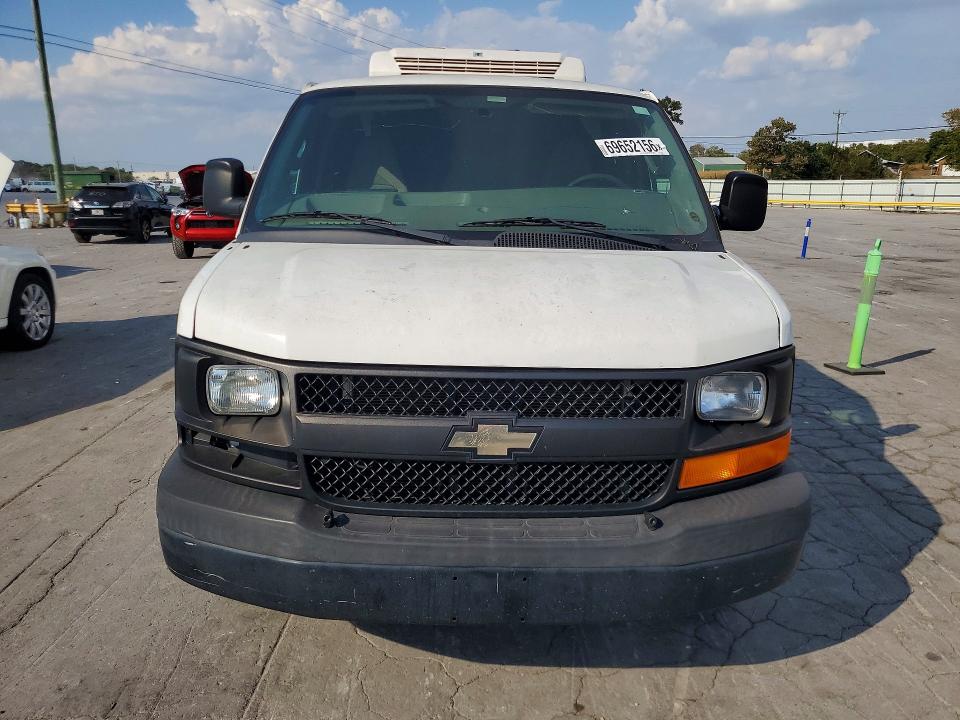 69652156 :رقم المزاد ، 1GCWGBFF5H1129760 vin ، 2017 Chevrolet Express G2500 مزاد بيع