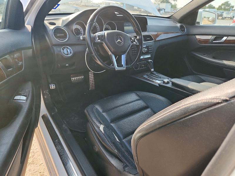 2015 Mercedes-benz C მანქანა იყიდება აუქციონზე, vin: WDDGJ4HB0FG371724, აუქციონის ნომერი: 67203336