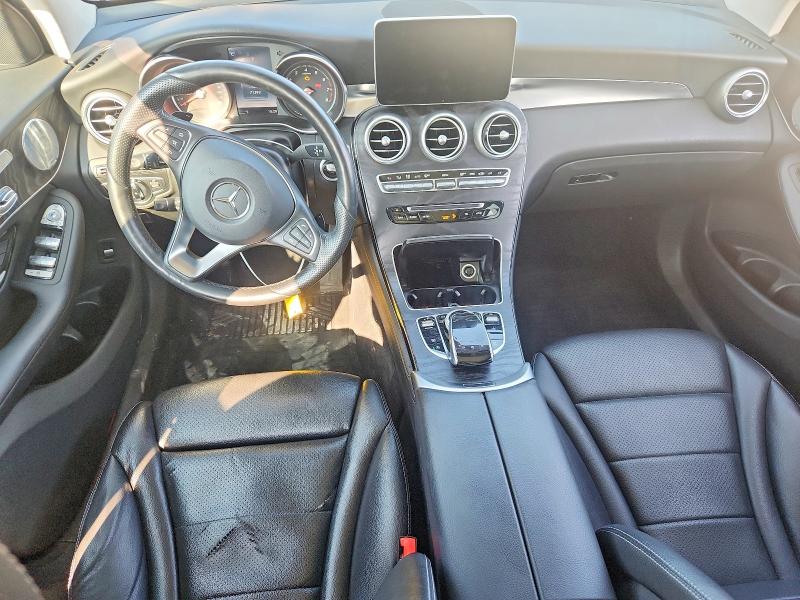 67988556 :رقم المزاد ، WDC0G4KB8HF174290 vin ، 2017 Mercedes-benz Glc مزاد بيع