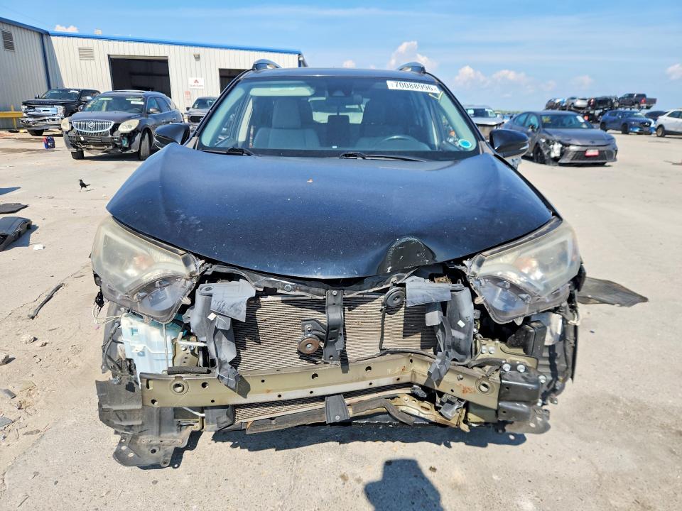 Продажа на аукционе авто 2017 Toyota Rav4, vin: 2T3WFREV0HW381387, номер лота: 70088996
