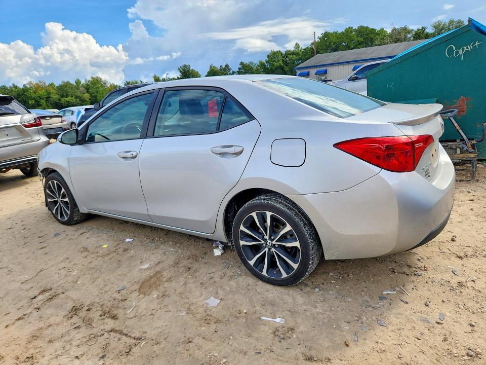 68136846 :رقم المزاد ، 5YFBURHEXHP655320 vin ، 2017 Toyota Corolla مزاد بيع
