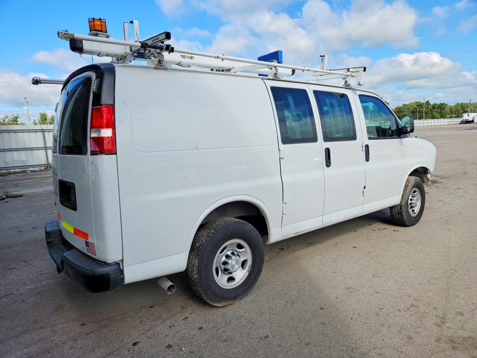70619616 :رقم المزاد ، 1GCWGAFP2K1304122 vin ، 2019 Chevrolet Express G2500 مزاد بيع
