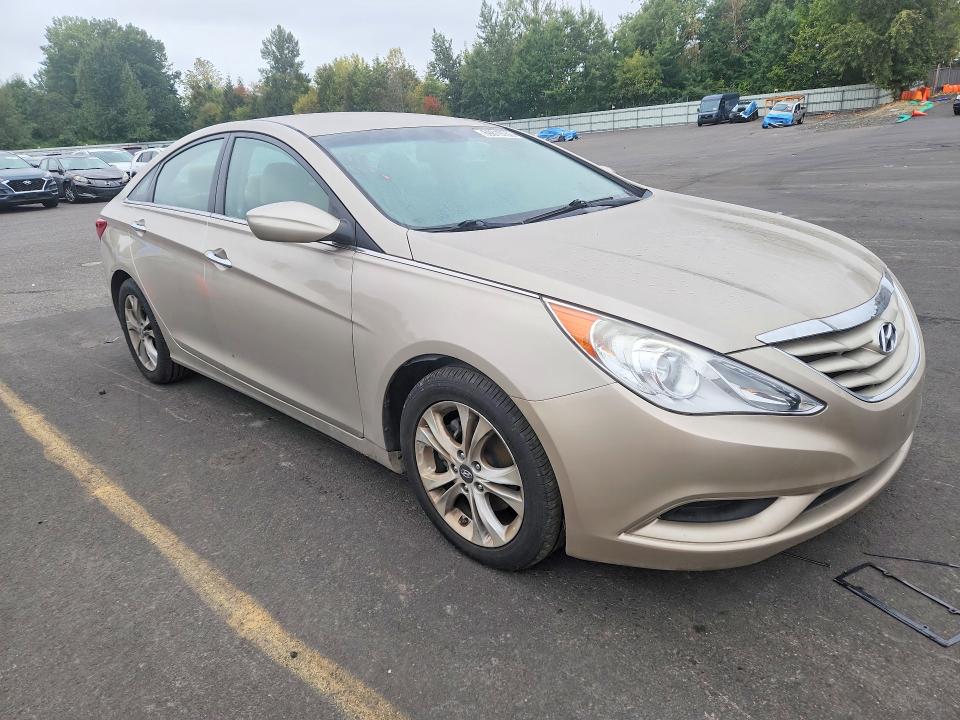 69819706 :رقم المزاد ، 5NPEB4AC5BH042881 vin ، 2011 Hyundai Sonata مزاد بيع