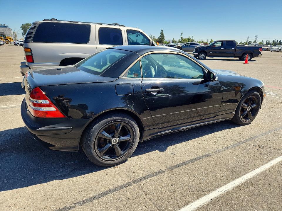2003 Mercedes-benz Slk მანქანა იყიდება აუქციონზე, vin: WDBKK65F43F276104, აუქციონის ნომერი: 71069566