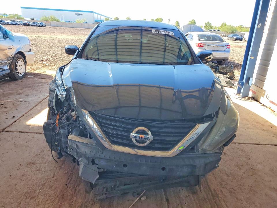 2017 Nissan Altima მანქანა იყიდება აუქციონზე, vin: 1N4AL3AP6HC490419, აუქციონის ნომერი: 69982466