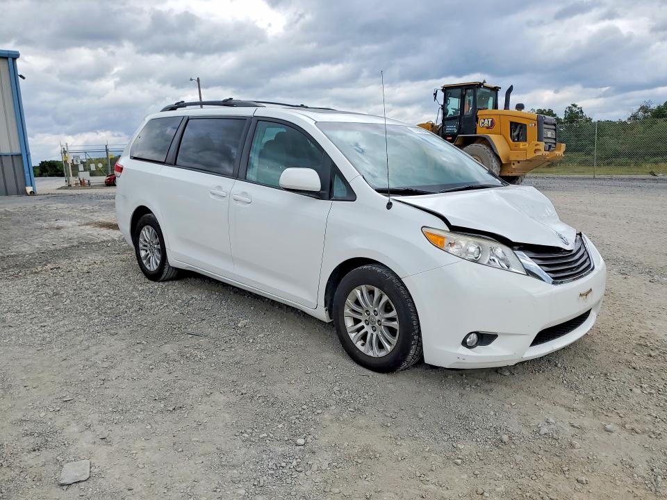 Aukcja sprzedaży 2013 Toyota Sienna, vin: 5TDYK3DC1DS350677, numer aukcji: 67939196