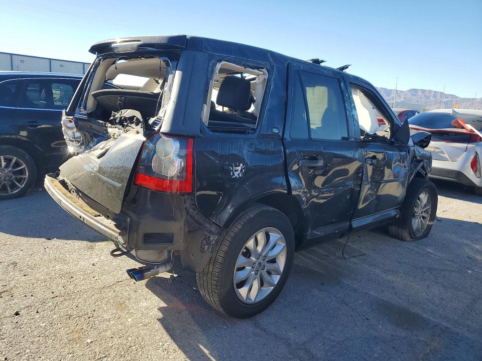 67712816 :رقم المزاد ، SALFR2BN0BH222944 vin ، 2011 Land Rover Lr2 مزاد بيع