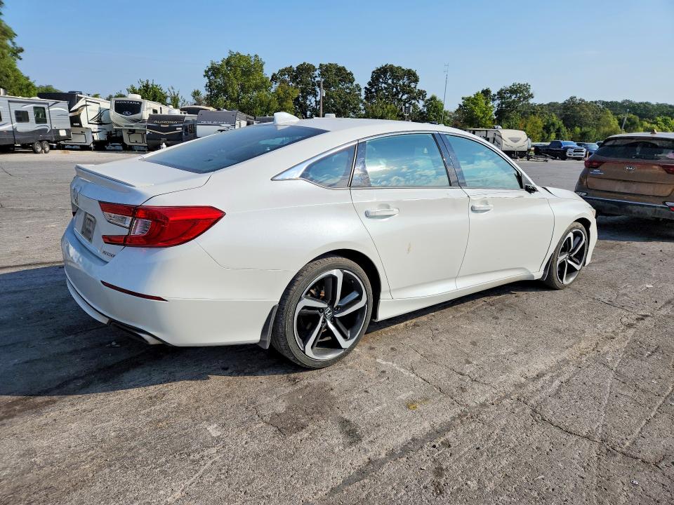 Aukcja sprzedaży 2018 Honda Accord, vin: 1HGCV1F38JA266000, numer aukcji: 69528736
