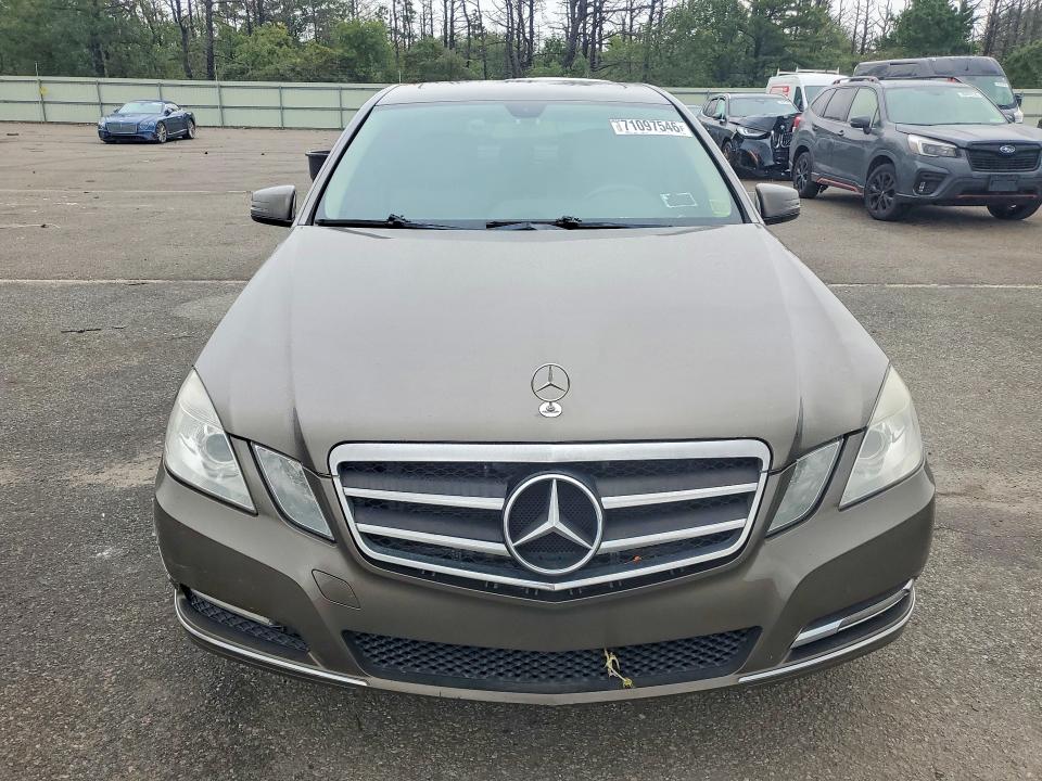 71097546 :رقم المزاد ، WDDHF8JB1CA535987 vin ، 2012 Mercedes-benz E مزاد بيع