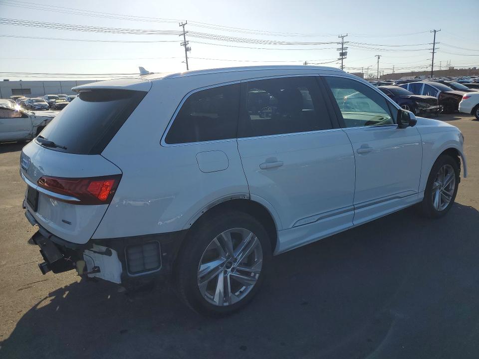 2021 Audi Q7 მანქანა იყიდება აუქციონზე, vin: WA1AJAF73MD014625, აუქციონის ნომერი: 68992426