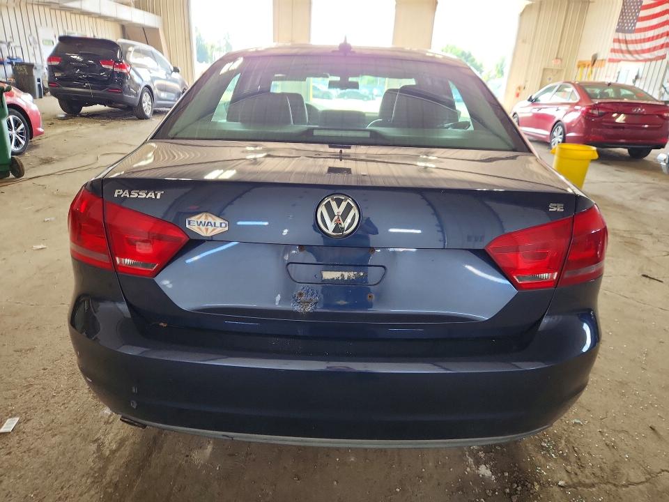 70351626 :رقم المزاد ، 1VWBP7A31DC049070 vin ، 2013 Volkswagen Passat مزاد بيع