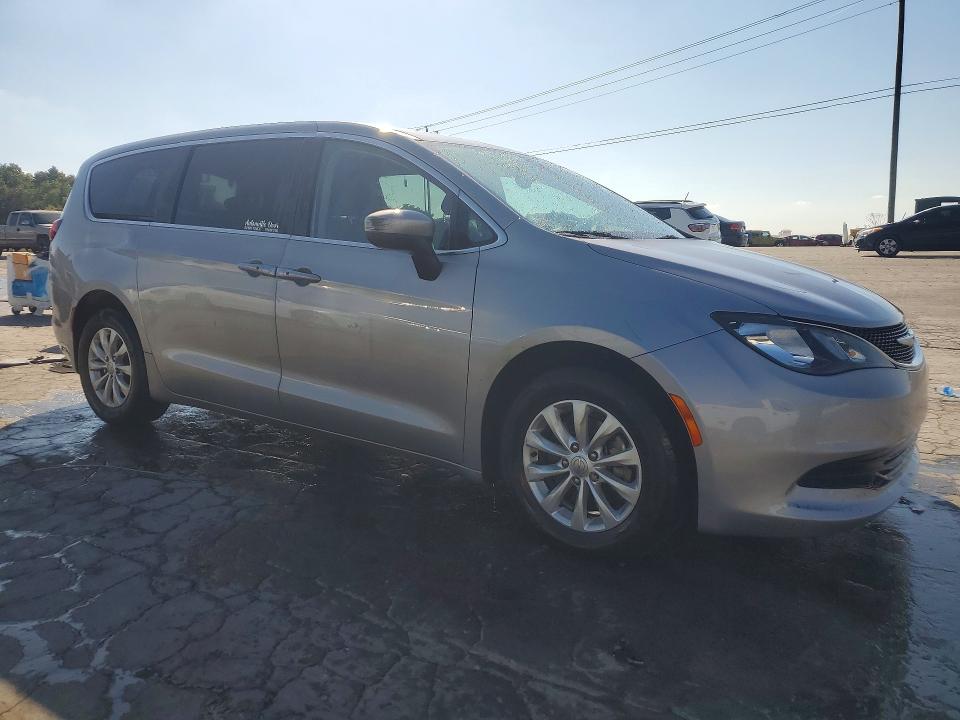 68564886 :رقم المزاد ، 2C4RC1DG1HR676082 vin ، 2017 Chrysler Pacifica مزاد بيع