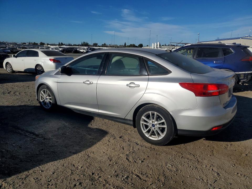 70621146 :رقم المزاد ، 1FADP3F27HL296433 vin ، 2017 Ford Focus مزاد بيع