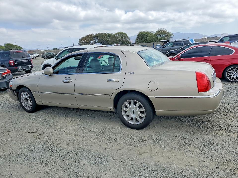 Aukcja sprzedaży 2009 Lincoln Town Car, vin: 2LNHM82V89X628798, numer aukcji: 68709786