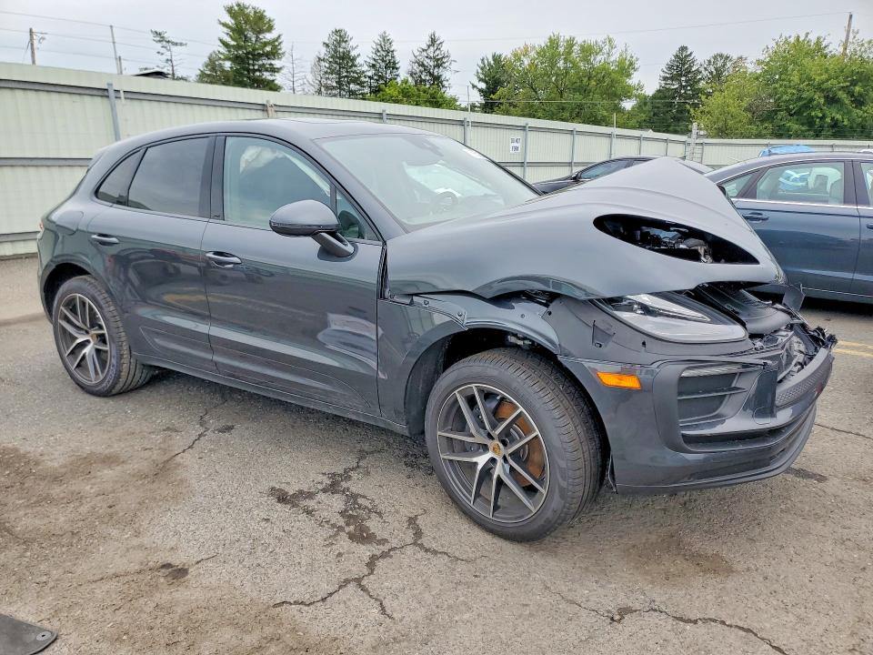 Продажа на аукционе авто 2026 Porsche Macan, vin: WP1AA2A5XTLB18811, номер лота: 69524576