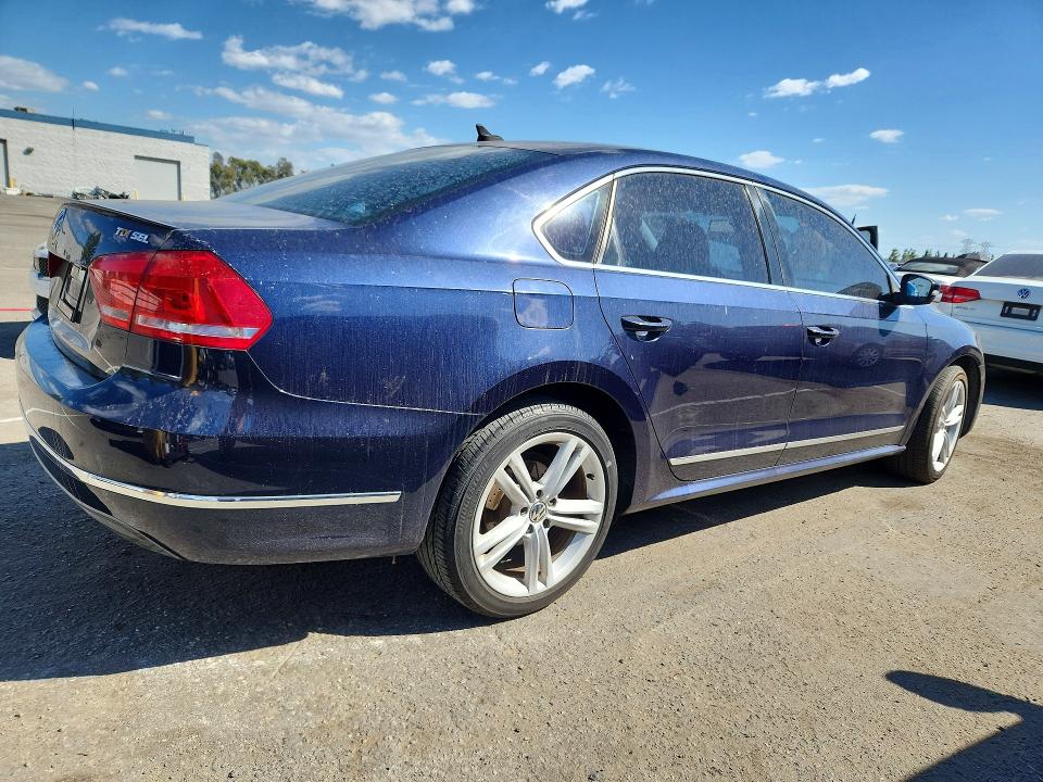 Продажа на аукционе авто 2013 Volkswagen Passat, vin: 1VWCN7A30DC033601, номер лота: 69461096