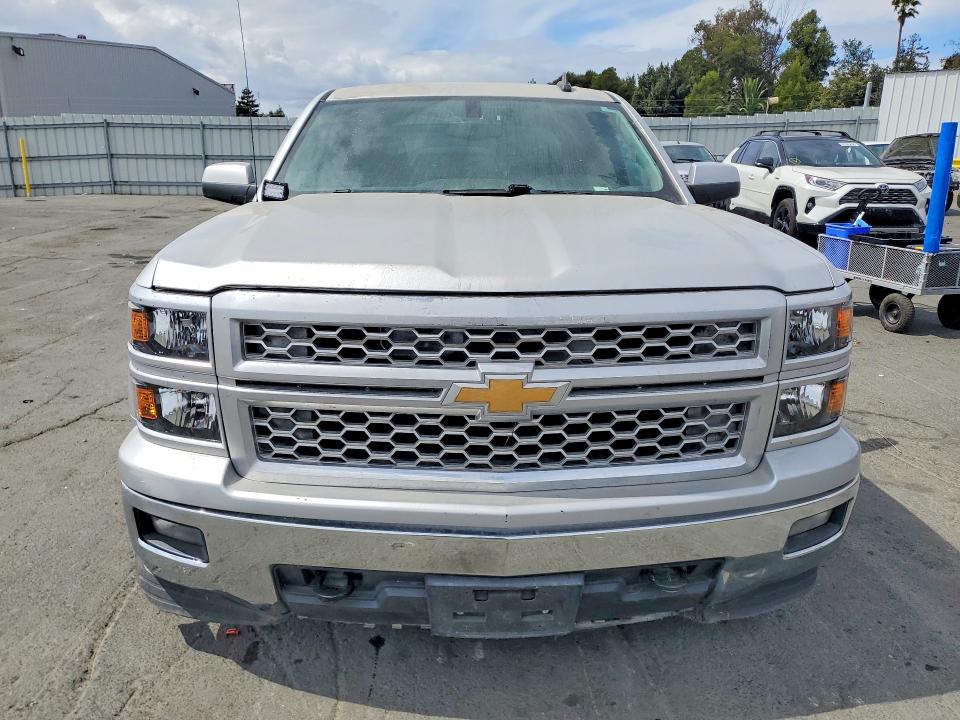67492636 :رقم المزاد ، 3GCUKREH4FG125540 vin ، 2015 Chevrolet Silverado مزاد بيع