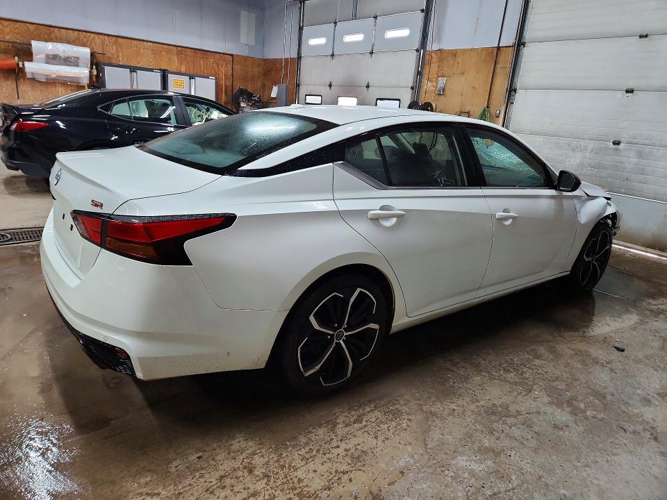 2024 Nissan Altima მანქანა იყიდება აუქციონზე, vin: 1N4BL4CV1RN387582, აუქციონის ნომერი: 69620476