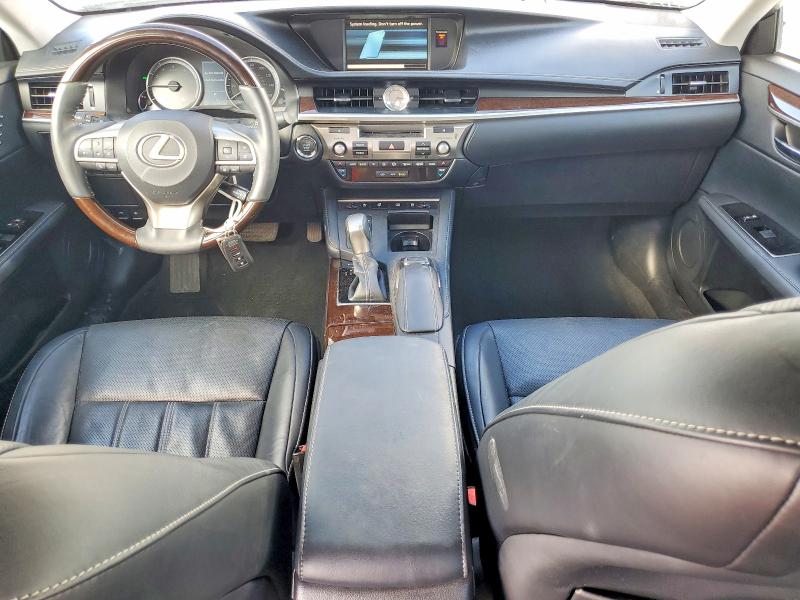 68343776 :رقم المزاد ، 58ABK1GG7JU098163 vin ، 2018 Lexus Es مزاد بيع