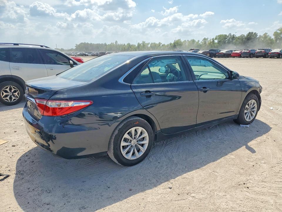Продаж на аукціоні авто 2017 Toyota Camry, vin: 4T1BF1FK3HU738610, номер лоту: 70290486