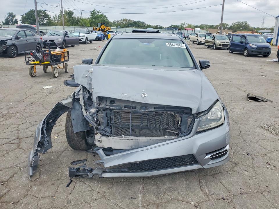 Продажа на аукционе авто 2012 Mercedes-benz C, vin: WDDGF8BB1CR228010, номер лота: 68822846