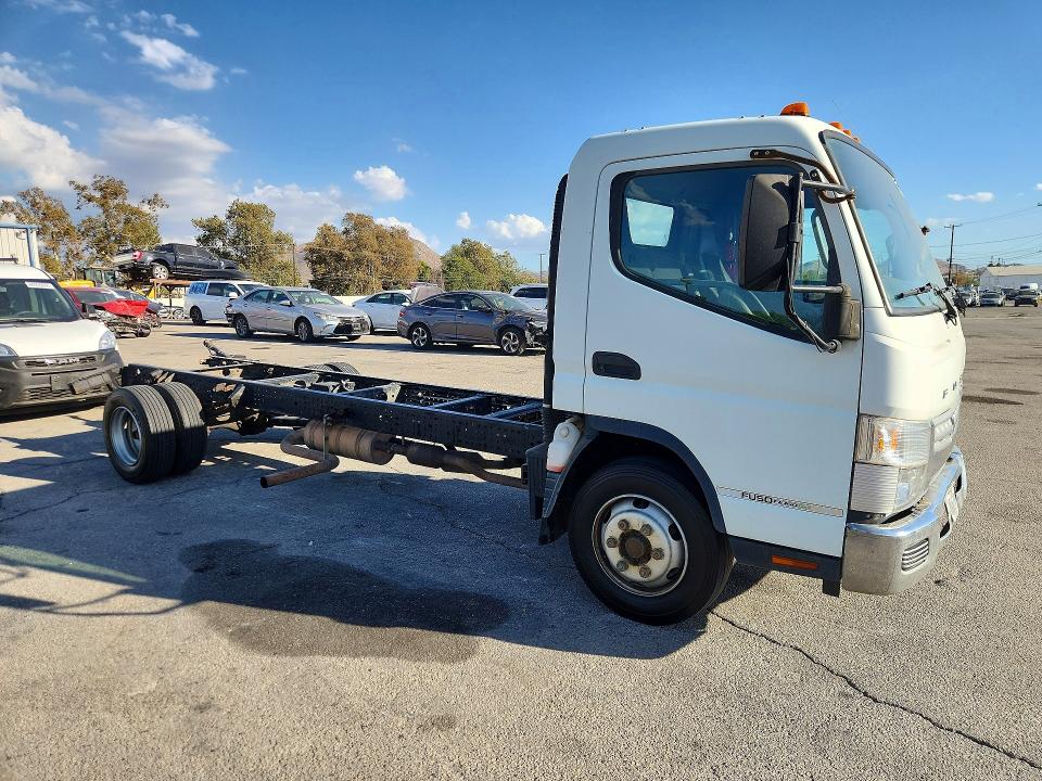 Продаж на аукціоні авто 2019 Mitsubishi Fuso Truck Of America Inc Fe, vin: 4UZBVH110KGKR9608, номер лоту: 70111966