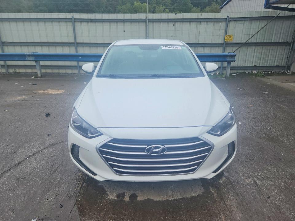 68568286 :رقم المزاد ، 5NPD84LF3HH032120 vin ، 2017 Hyundai Elantra مزاد بيع