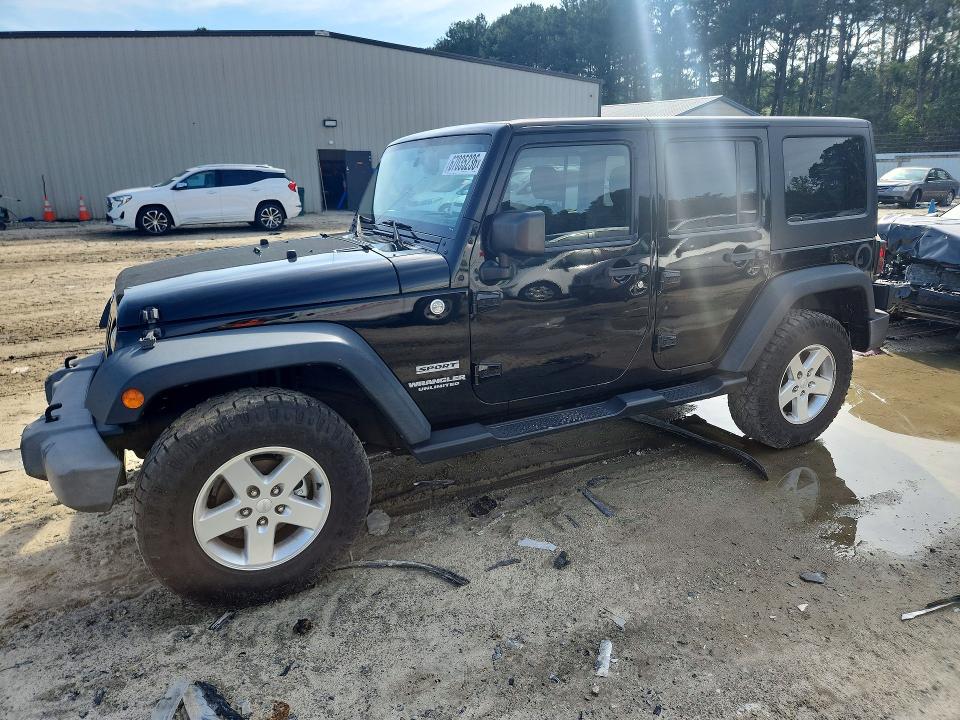 67035236 :رقم المزاد ، 1C4BJWDG0FL557093 vin ، 2015 Jeep Wrangler Unlimited مزاد بيع