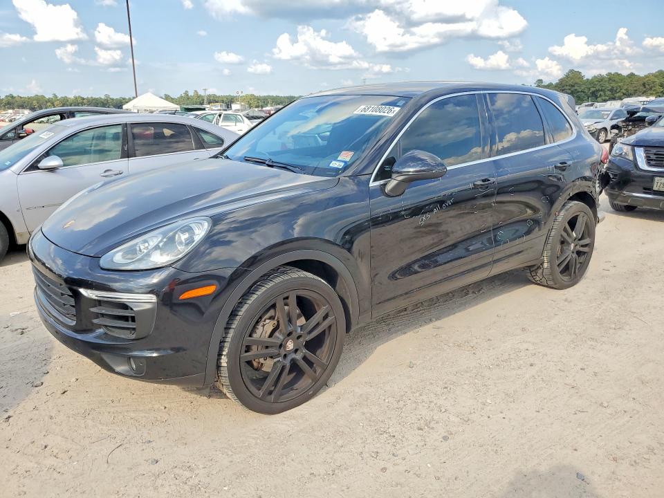 68108026 :رقم المزاد ، WP1AB2A20FLA56701 vin ، 2015 Porsche Cayenne مزاد بيع