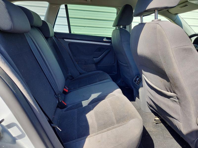69901646 :رقم المزاد ، 3VWKZ71K29M271981 vin ، 2009 Volkswagen Jetta مزاد بيع
