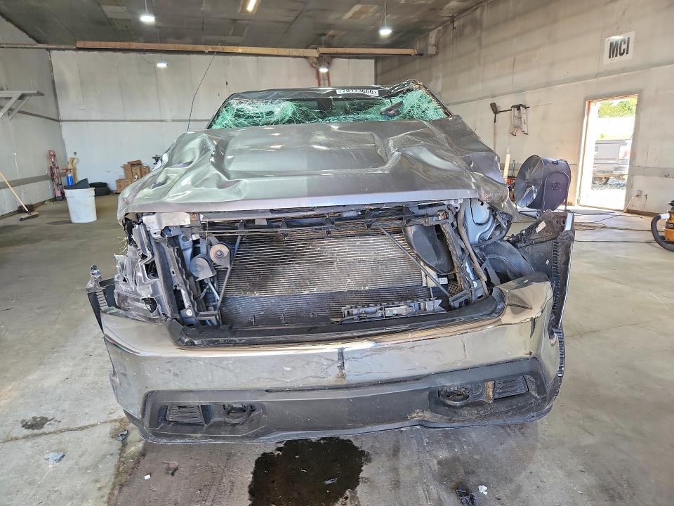 70133666 :رقم المزاد ، 1GCUYDED6MZ190580 vin ، 2021 Chevrolet Silverado مزاد بيع