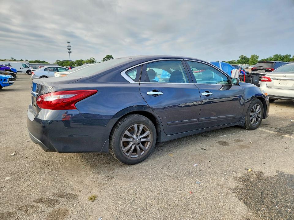 69128716 :رقم المزاد ، 1N4AL3AP6JC249594 vin ، 2018 Nissan Altima مزاد بيع