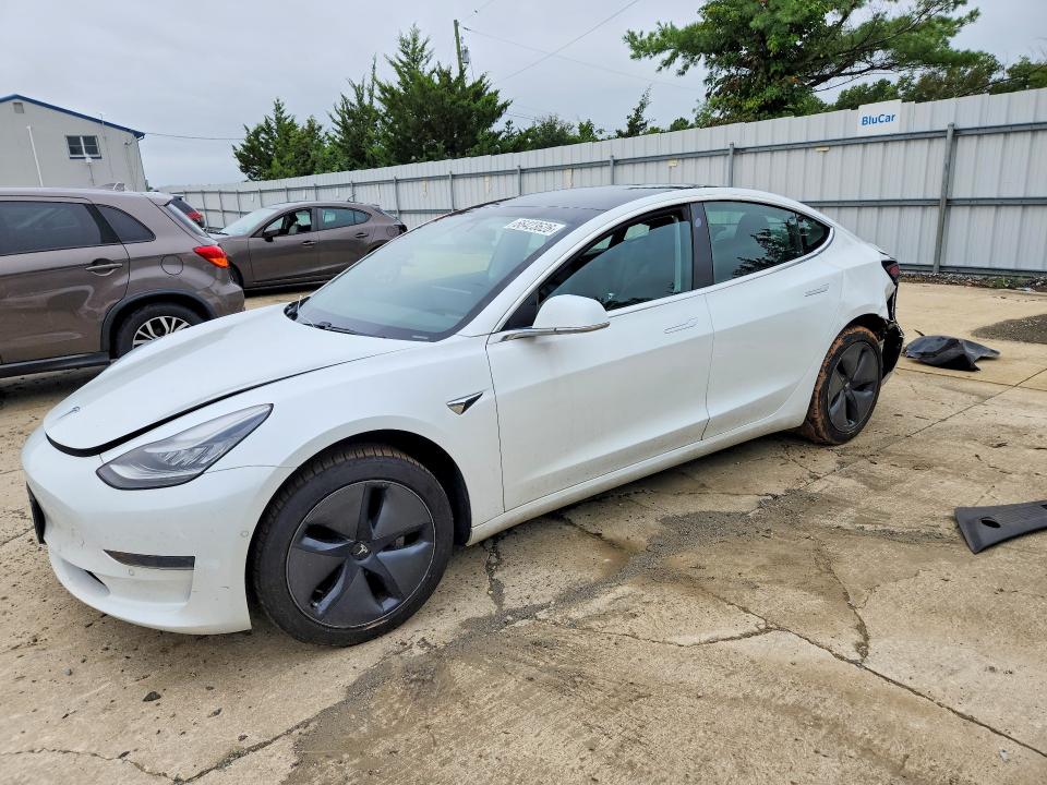 66423626 :رقم المزاد ، 5YJ3E1EA6KF483617 vin ، 2019 Tesla Model 3 مزاد بيع