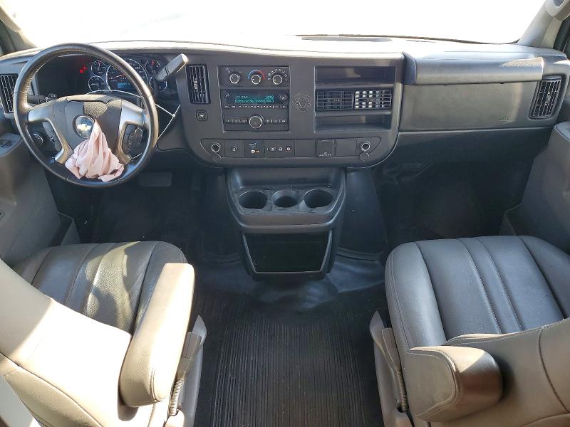 69816846 :رقم المزاد ، 1GCWGBFF7G1288312 vin ، 2016 Chevrolet Express مزاد بيع