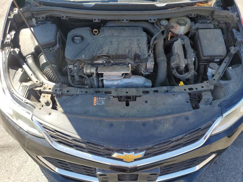 70310906 :رقم المزاد ، 1G1BC5SM1J7207981 vin ، 2018 Chevrolet Cruze مزاد بيع